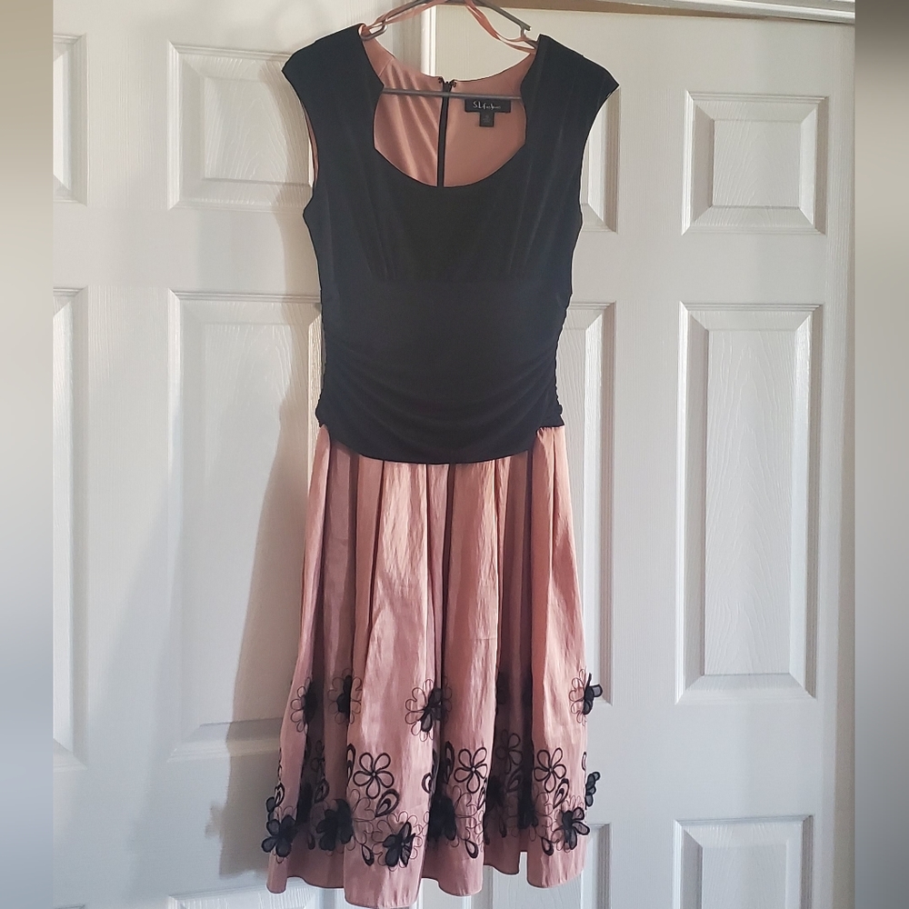 Windsor Black and Pink Midi Dress